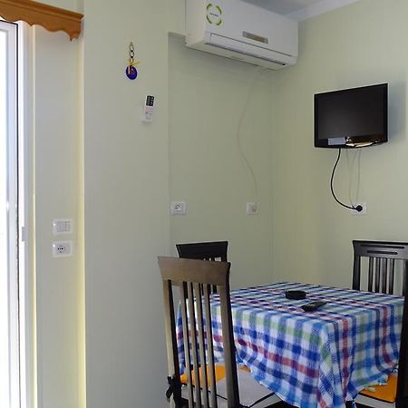 Modern Sea View Apartment Ksamil Esterno foto