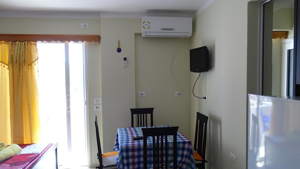 Modern Sea View Apartment Ksamil Esterno foto